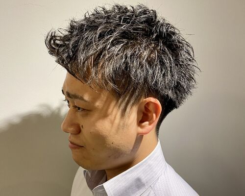 B9D5A95B-11AE-41AB-8247-58B923E16941